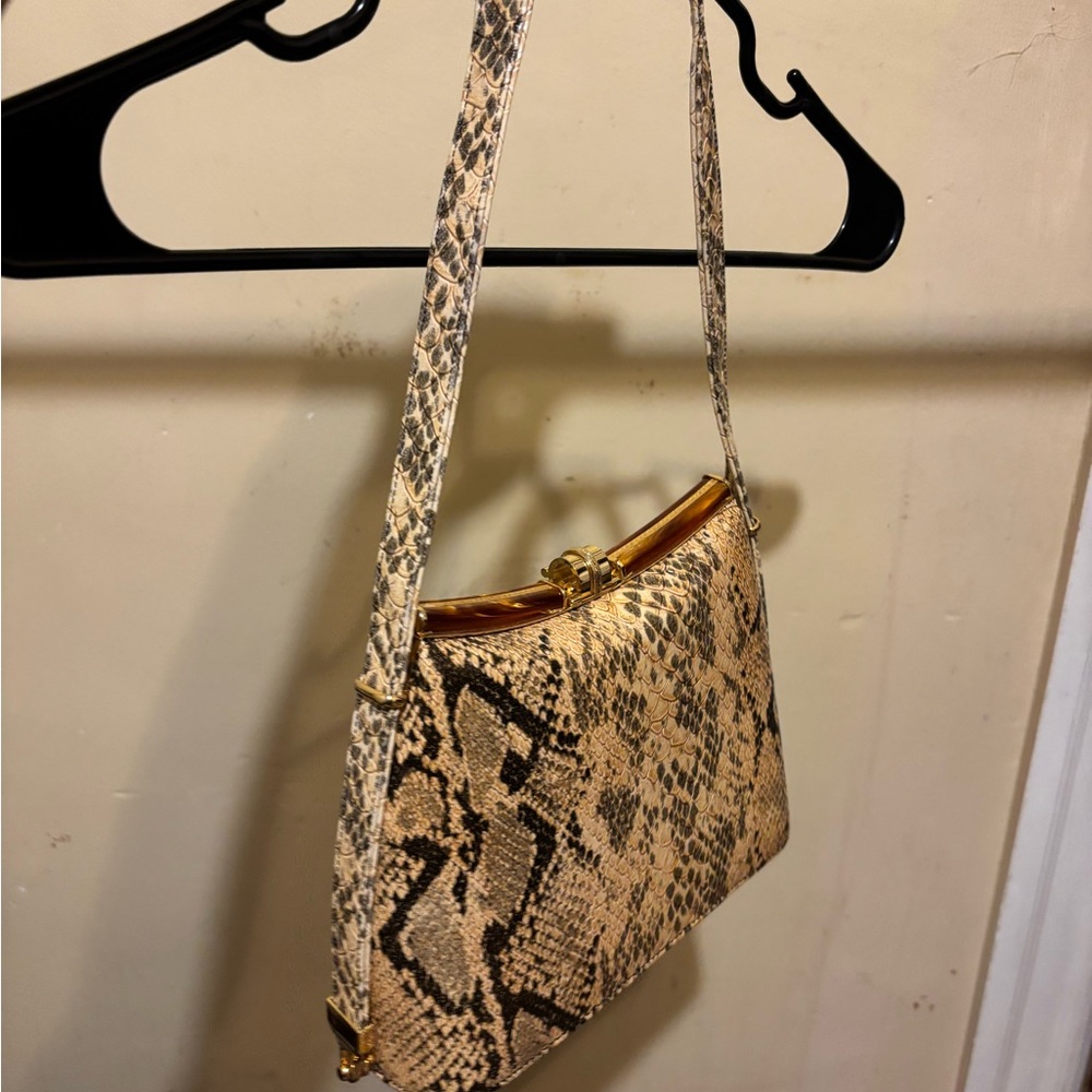 Snakeskin Pattern Shoulder Bag - Picture 2 of 3
